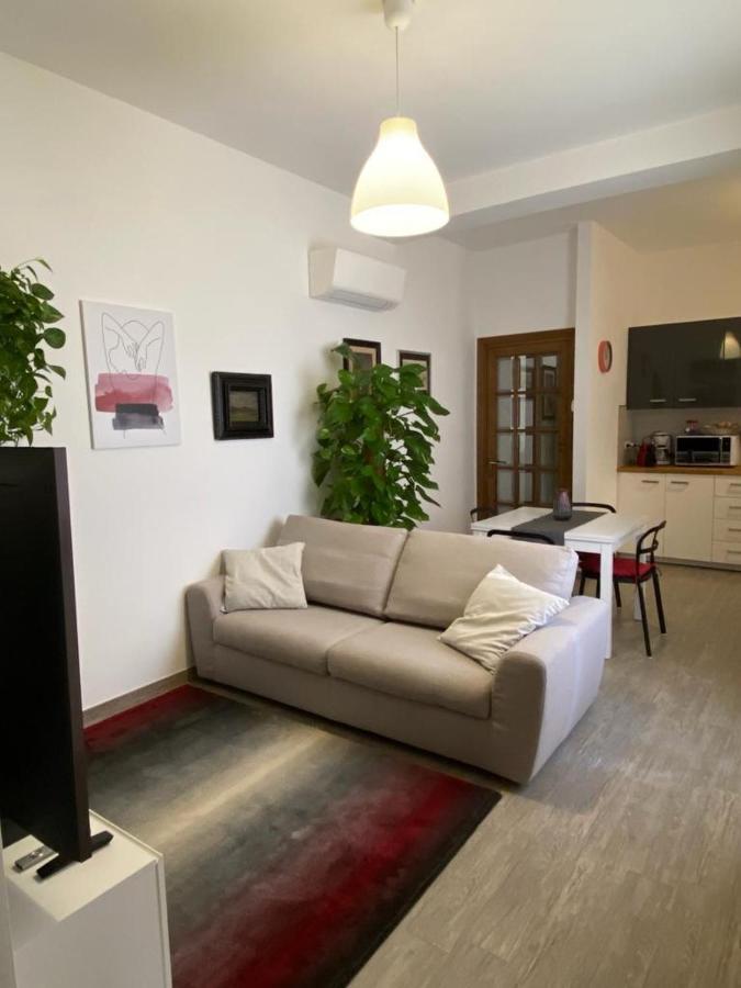 Delonix Regia Olbia Appartement Buitenkant foto